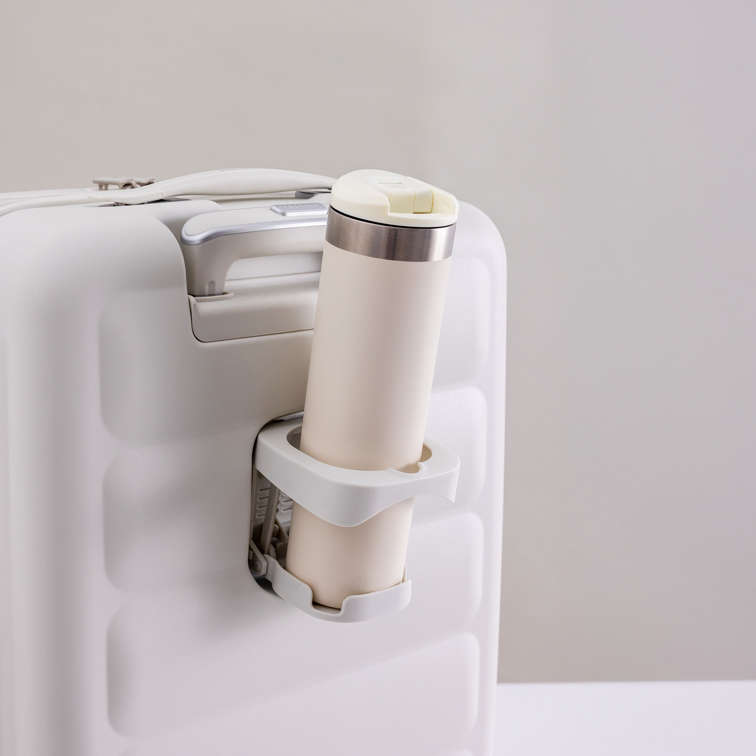 Cloud Flex Carry-On - White - Tesport