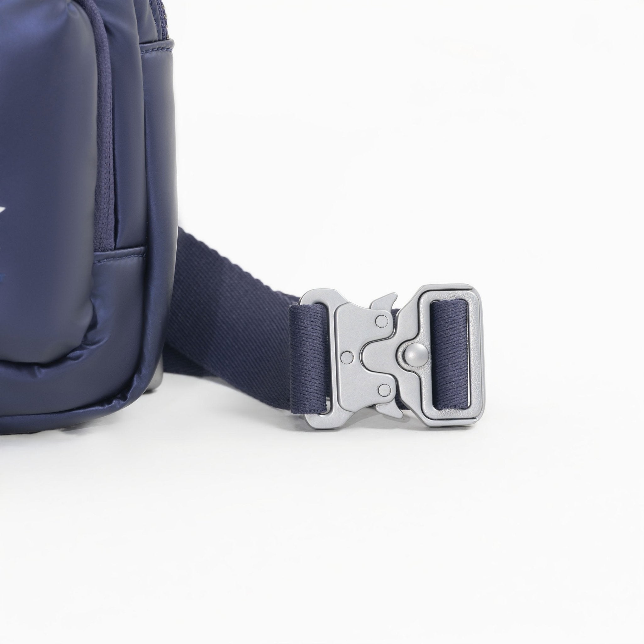 Tesport Cloud Crossbody Belt Bag in Navy buckle detail