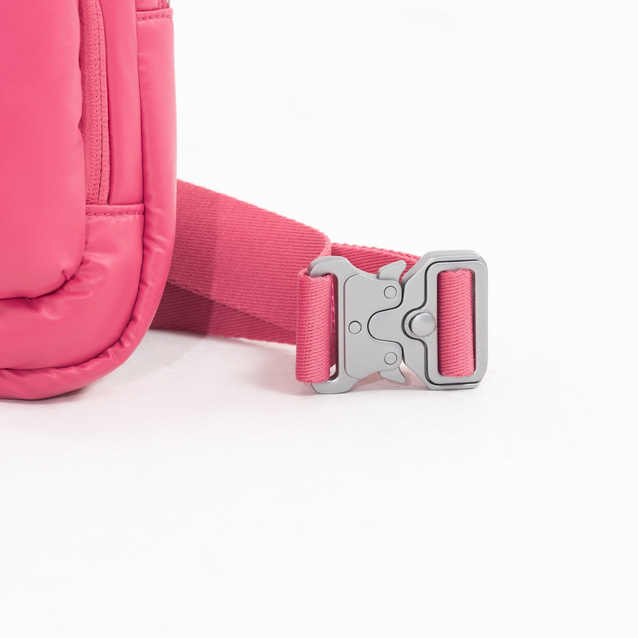 Tesport Cloud Crossbody Belt Bag in Pink buckle detail