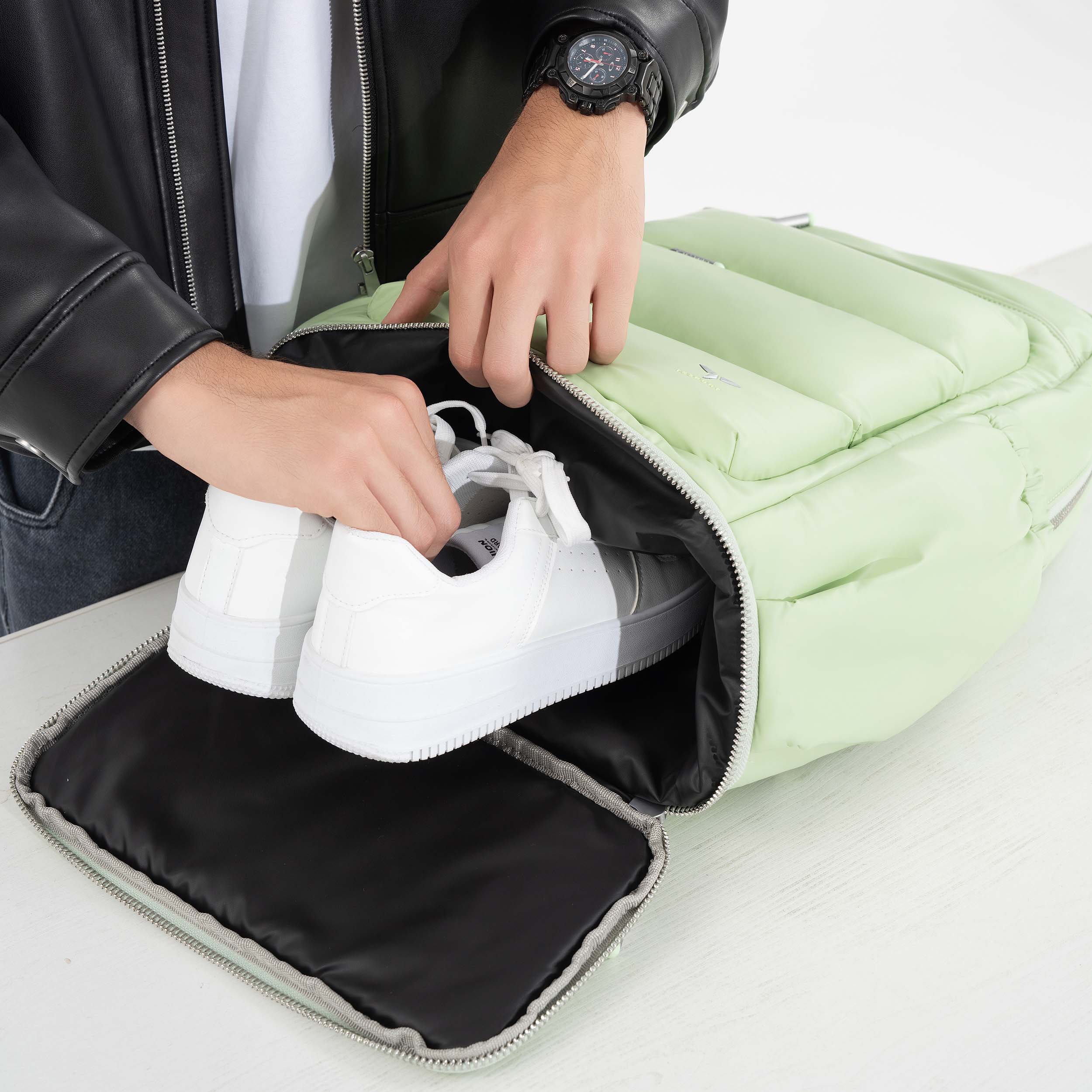 Tesport Cloud Large Backpack in Apple Green storing shoes