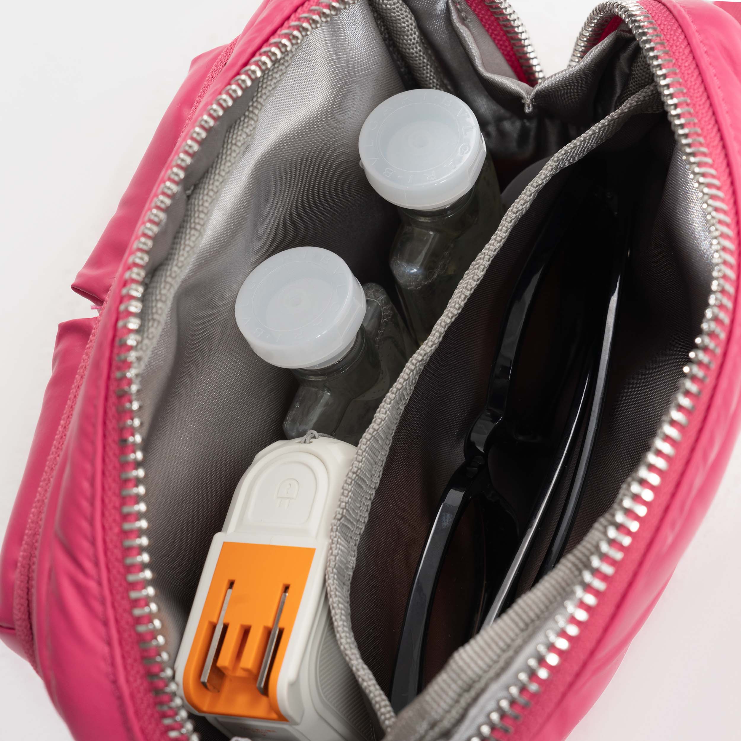 Tesport Cloud Mini Pouch in Pink interior storage