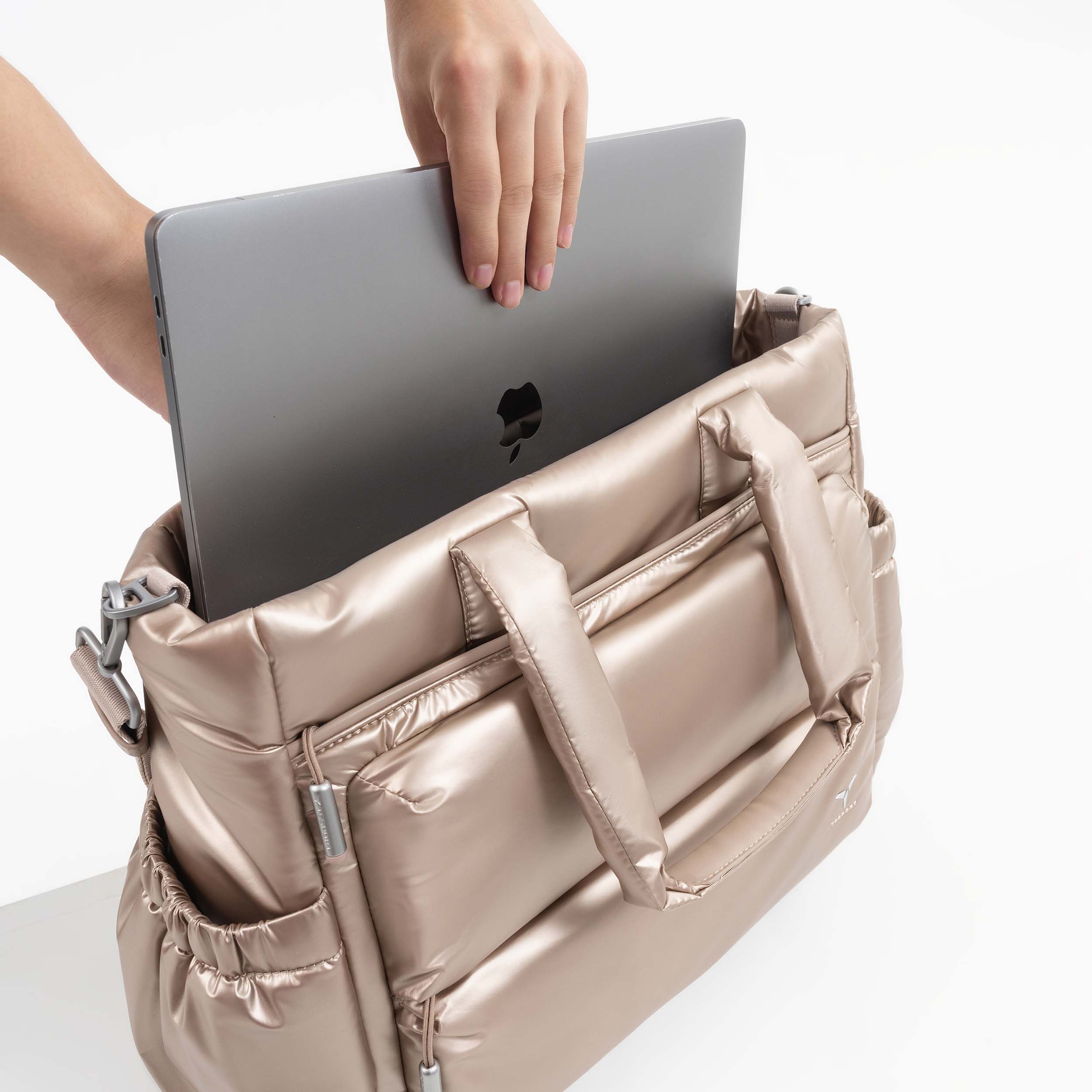 Tesport Cloud Tote in Champagne laptop storage