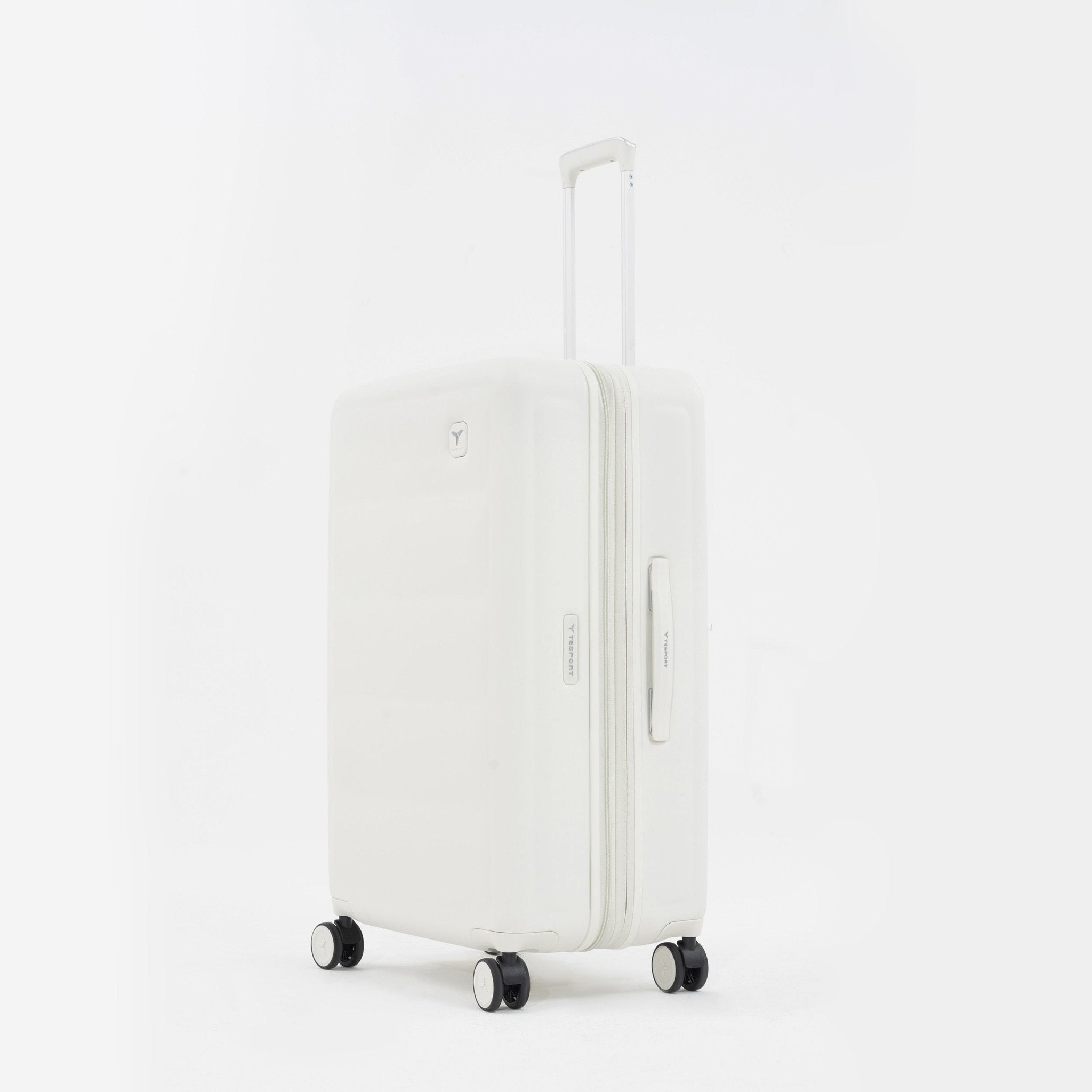 Tesport Cloud Large Check-In In White angled view